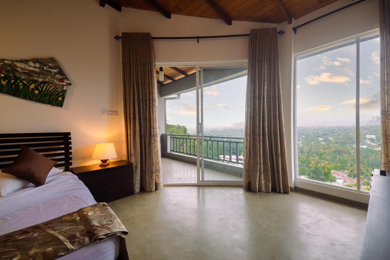 Hotel The Hills By Blue Fox Kandy Zewnętrze zdjęcie